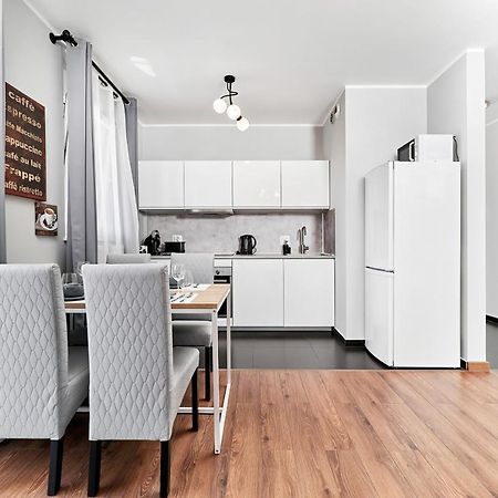 Apartment Wroclaw Sikorskiego With Free Garage By Renters Prestige Exteriér fotografie